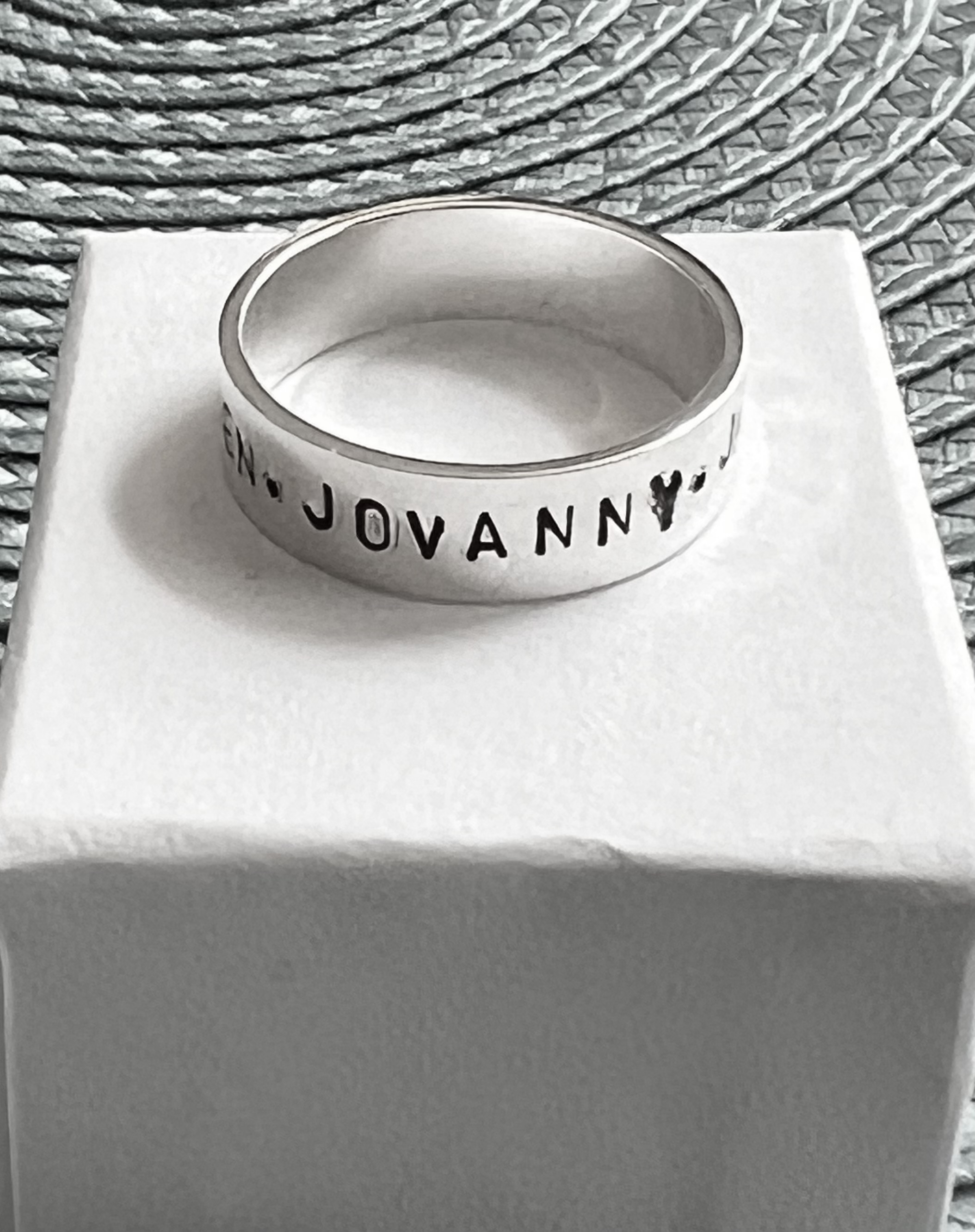 Mother’s ring, family name ring