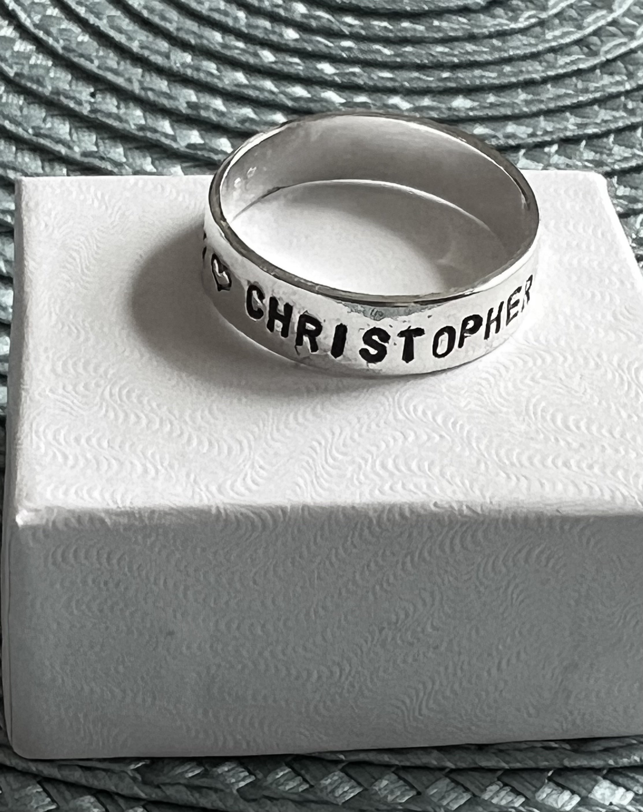 Dad ring with names of children